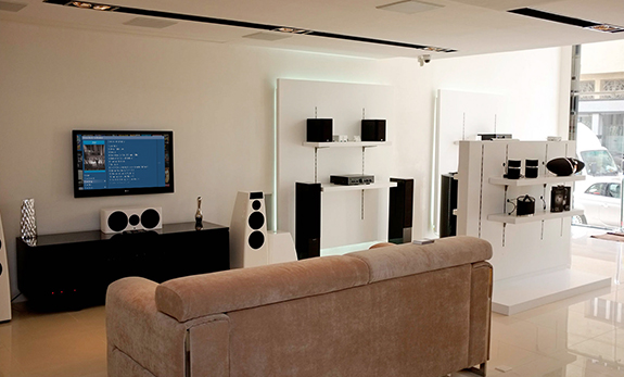 Casablanca showroom, photo 1